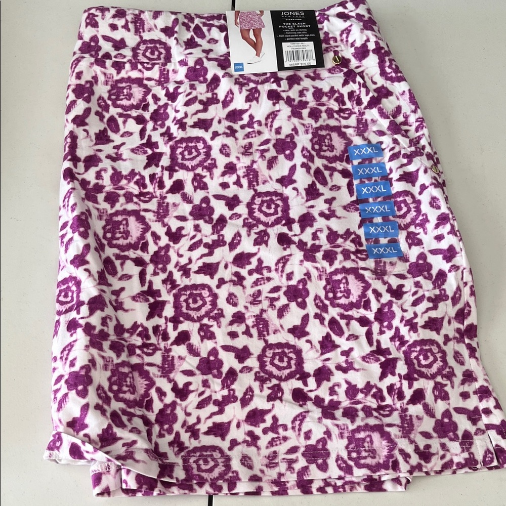 #2913 NWT Jones NY Purple Floral Skorts
